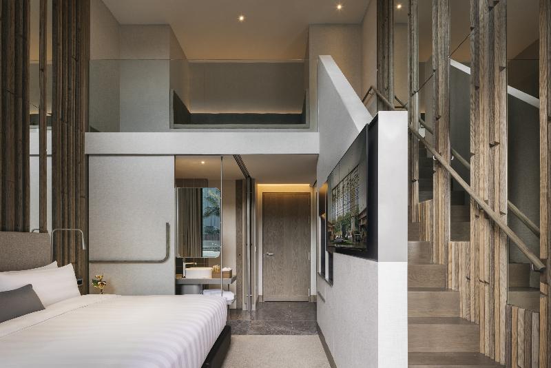 اتاق کلاب, Pan Pacific Orchard