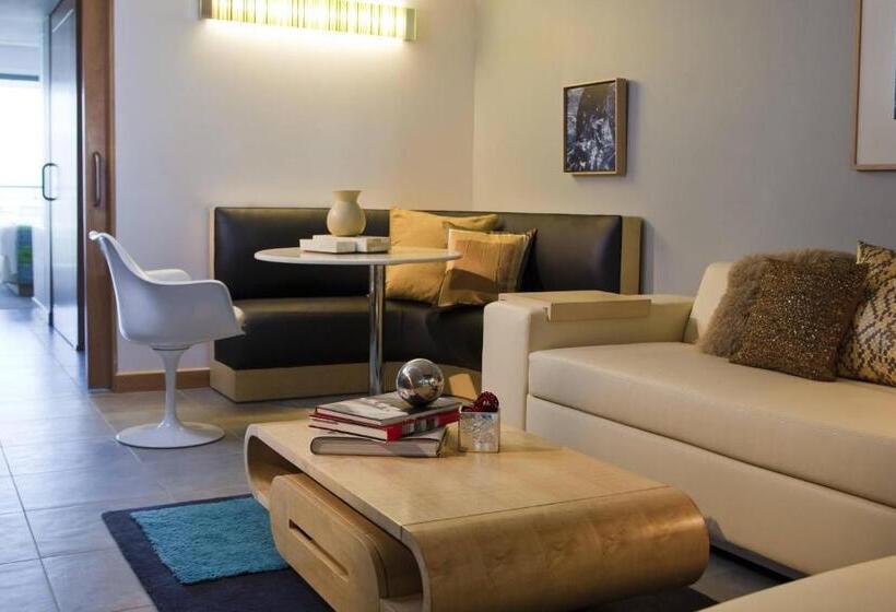 مجموعه ویستا شهر, La Concha Renaissance San Juan Resort