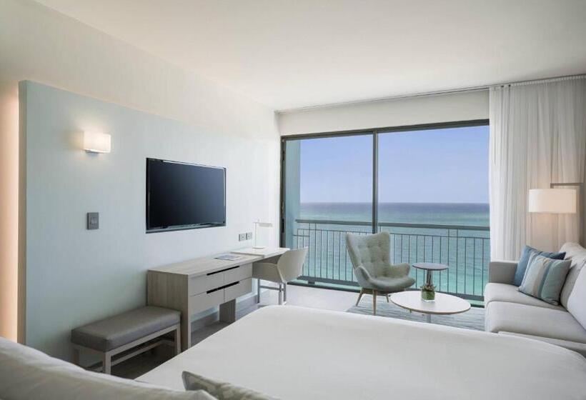 اتاق استاندارد با تخت بزرگ برای معلولان, La Concha Renaissance San Juan Resort