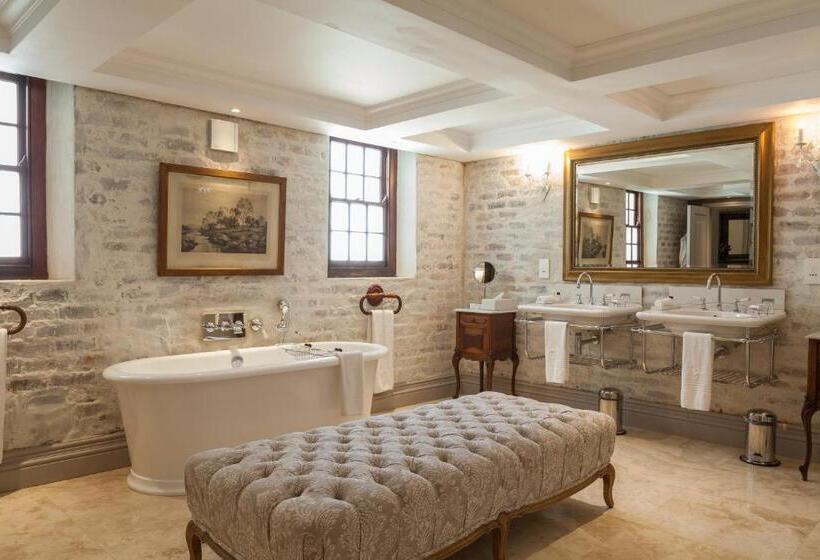 Полулюкс, Lanzerac Hotel & Spa