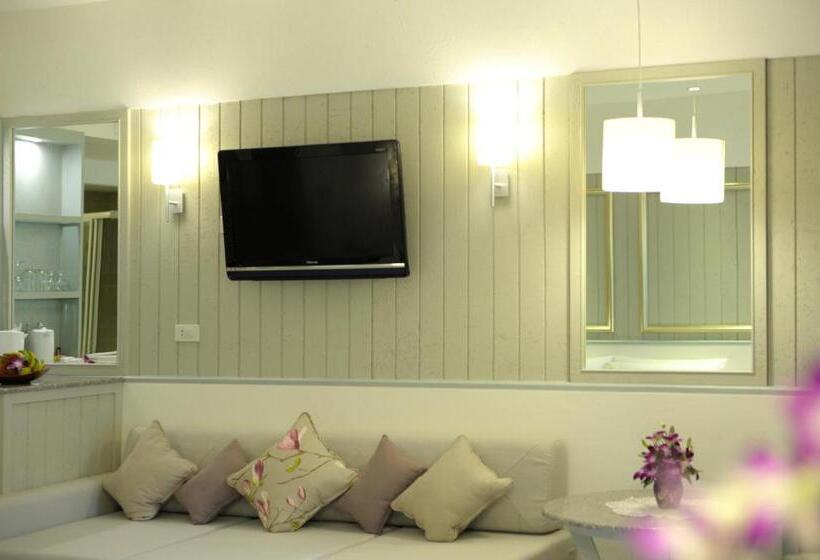 풀장 전망 디럭스 룸, Katathani Phuket Beach Resort   Sha Extra Plus