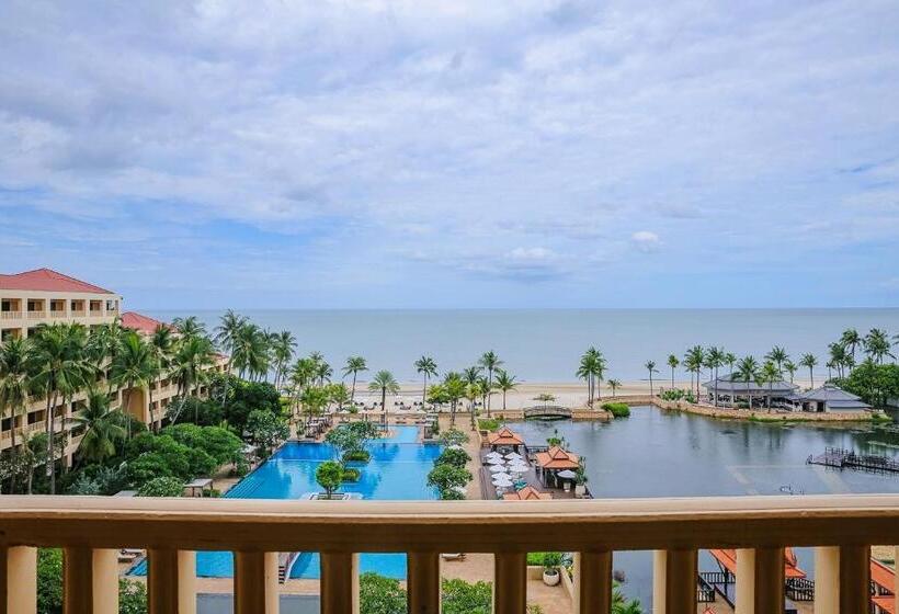 클럽 스위트, Dusit Thani Hua Hin