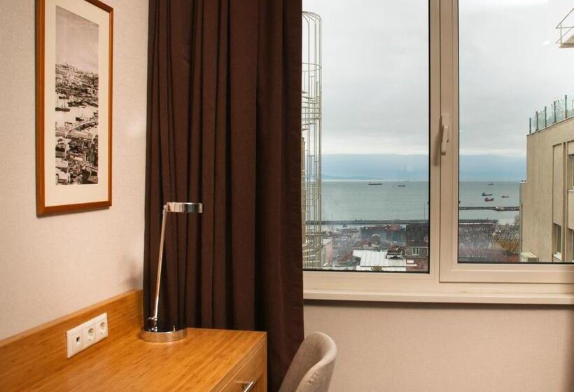 オーシャンビュースタンダードルーム, Radisson Hotel President Old Town Istanbul