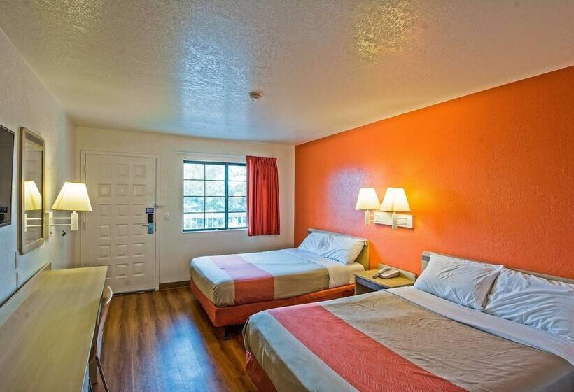 디럭스 룸, Motel 6 Redding, Ca  South