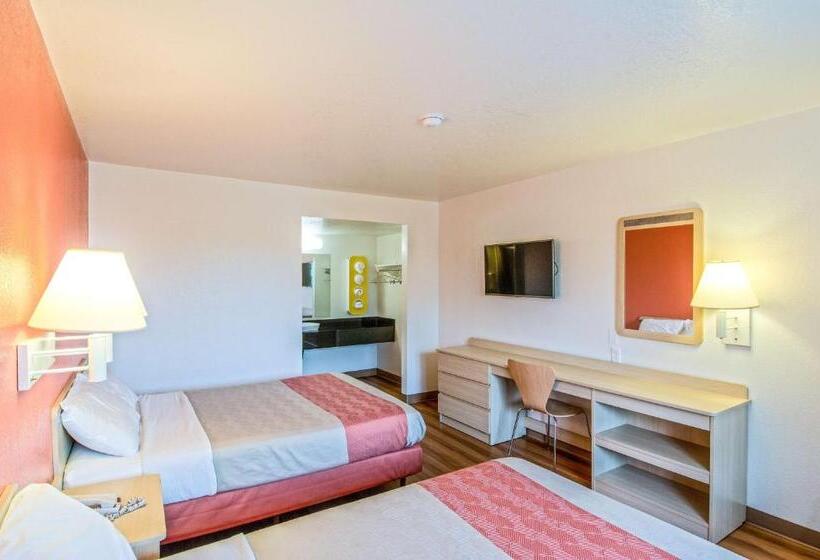 프리미엄 4인룸, Motel 6 Redding, Ca  South