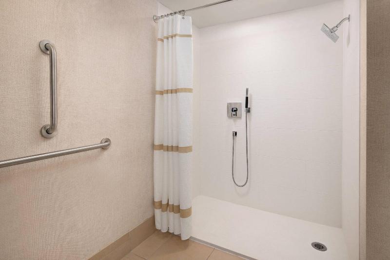 キングサイズベッドのスタンダードルーム, Colorado Springs Marriott
