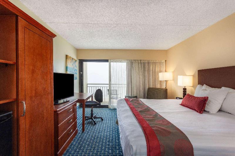 스탠다드 룸 킹사이즈 침대, Ramada Plaza By Wyndham Virginia Beach Oceanfront