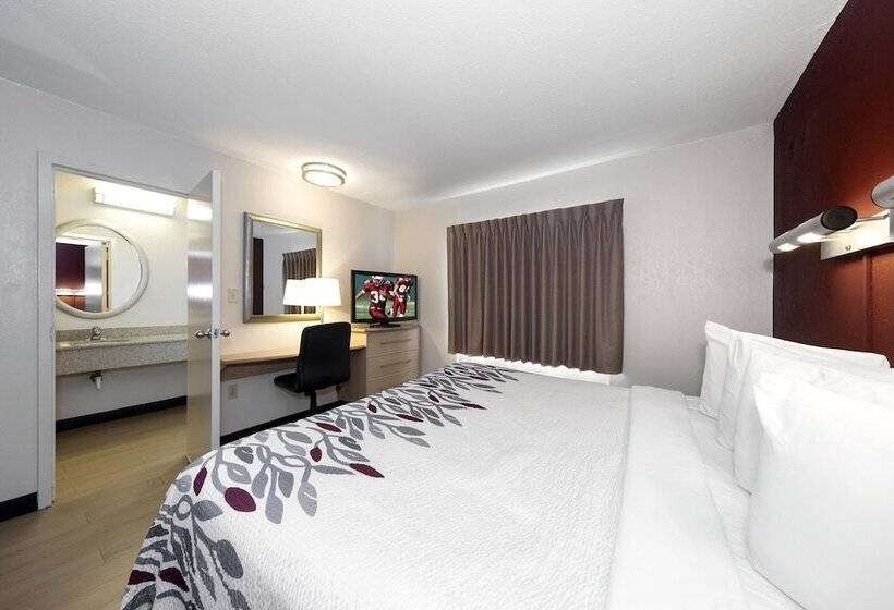 Suite, Red Roof Inn Myrtle Beach Hotel   Market Commons