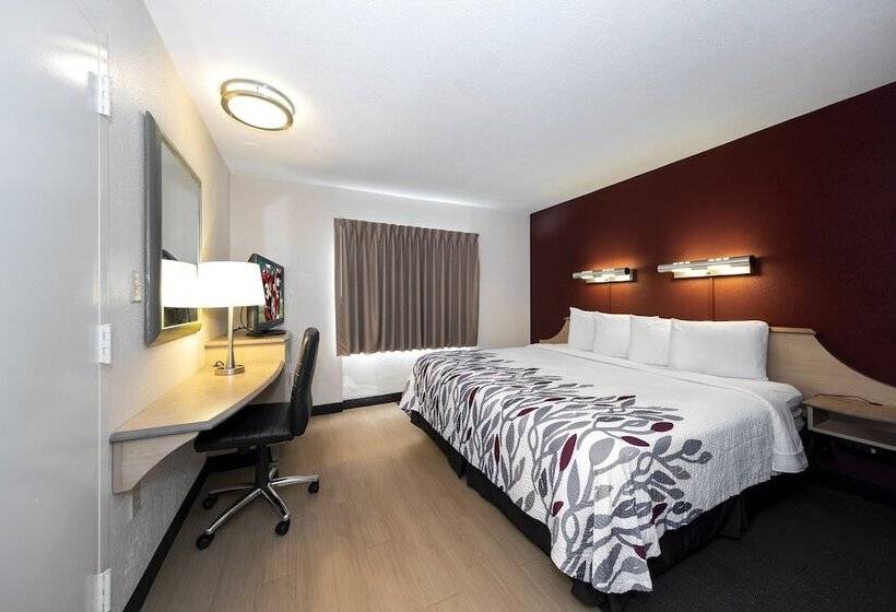 Suite, Red Roof Inn Myrtle Beach Hotel   Market Commons