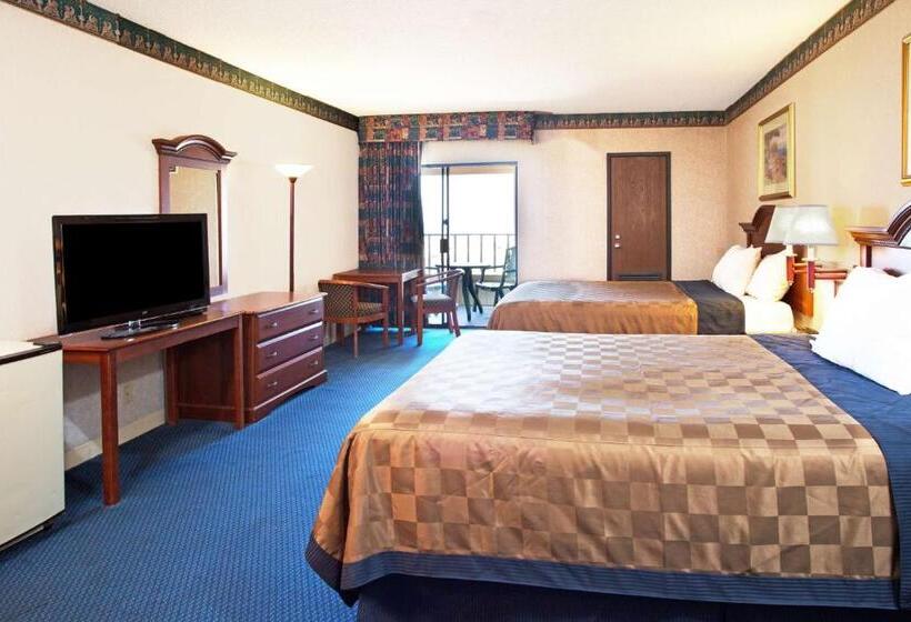 Quarto Estandar para Deficientes Físicos, Travelodge By Wyndham Ocean Front