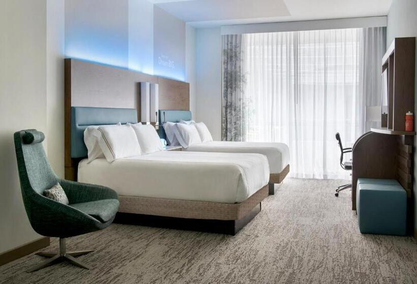Номер Стандарт Адаптированный для Инвалидов, Even Hotel Manchester Airport, An Ihg