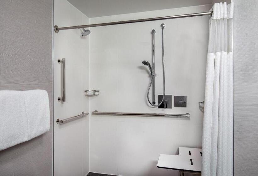 스탠다드 룸 킹사이즈 침대, Courtyard By Marriott Boston Andover
