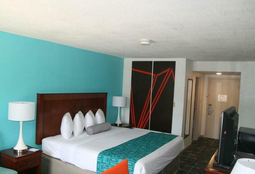 غرفة قياسية سرير كينج, Howard Johnson By Wyndham Hattiesburg