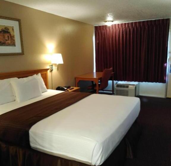 带大床的标准间, Knights Inn San Antonio Near Frost Bank Center