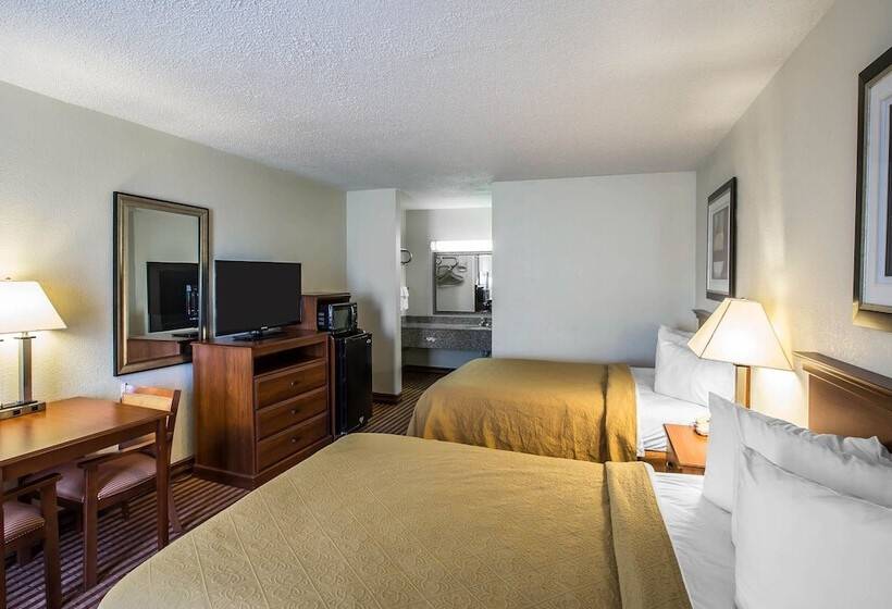스탠다드 룸 더블 침대 2개, Quality Inn Madison