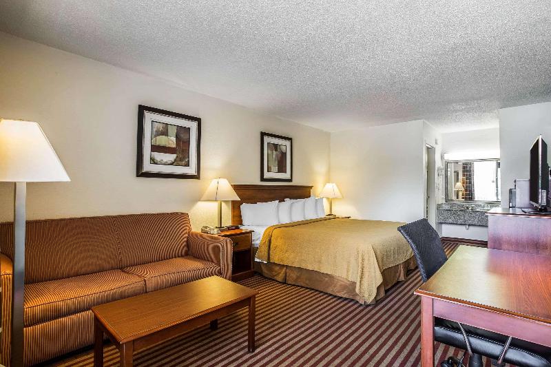 스탠다드 룸 킹사이즈 침대, Quality Inn Madison