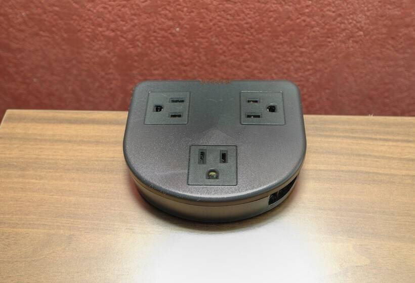 디럭스 룸, Red Roof Inn Edgewood