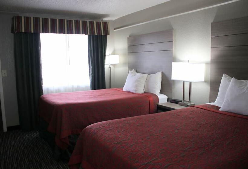 Номер Стандарт 2 Двуспальные Кровати, Days Inn By Wyndham N.w. Medical Center