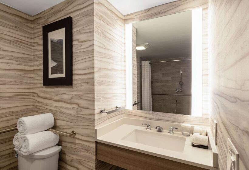 Люкс Адаптированный для Инвалидов, Embassy Suites By Hilton Baltimore Hunt Valley