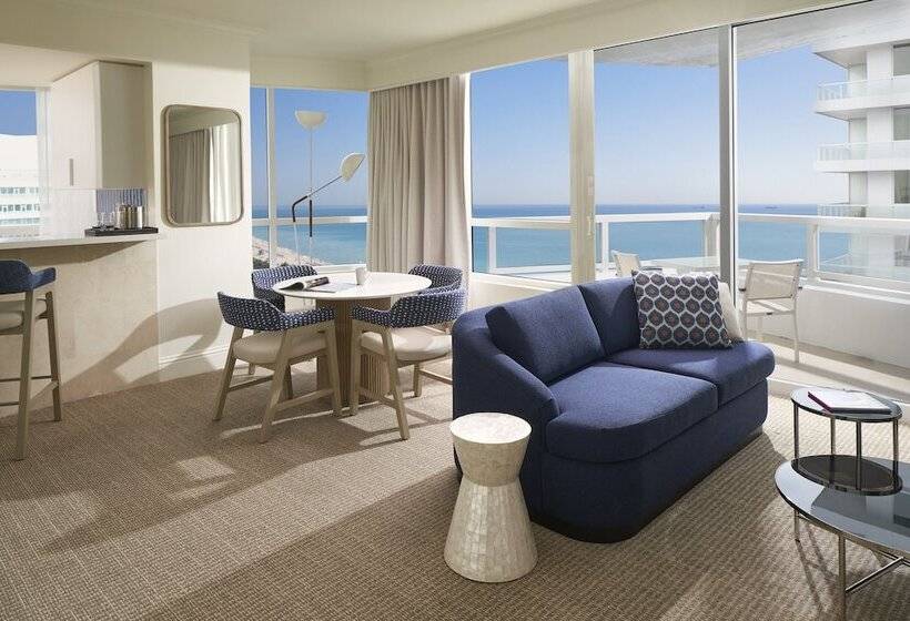 海景套房, Fontainebleau Miami Beach
