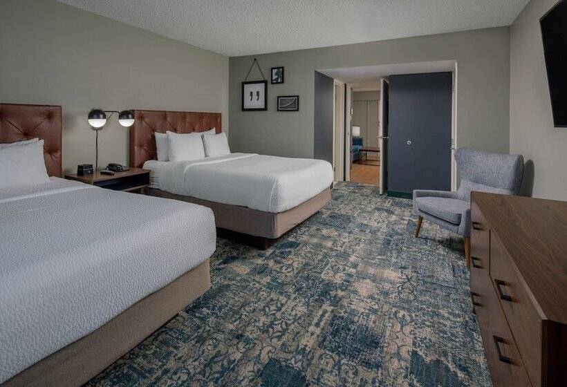 סוויטה מותאמת לאדם עם מוגבלויות, Four Points By Sheraton Suites Tampa Airport Westshore