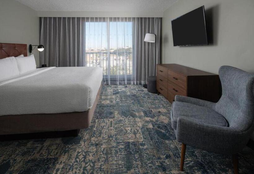 חדר דלוקס עם מיטת קינג, Four Points By Sheraton Suites Tampa Airport Westshore