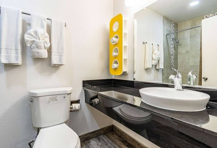 Номер Deluxe, Motel 6 Fountain Valley, Ca   Huntington Beach Area