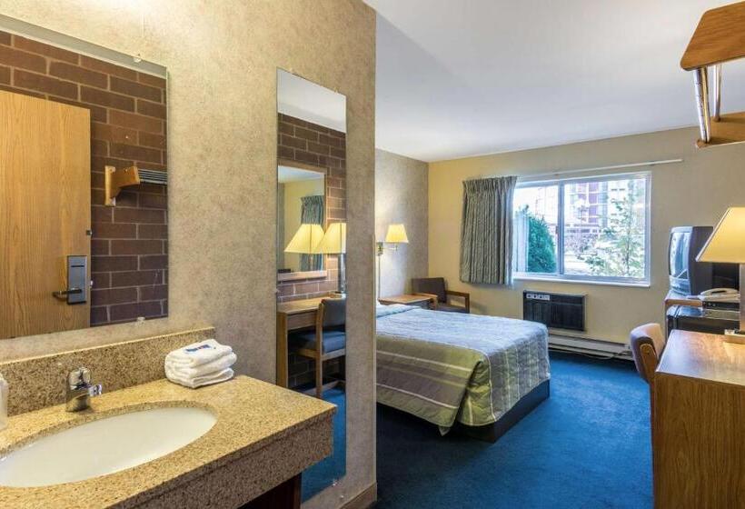 Номер Стандарт, Motel 6eau Claire, Wi