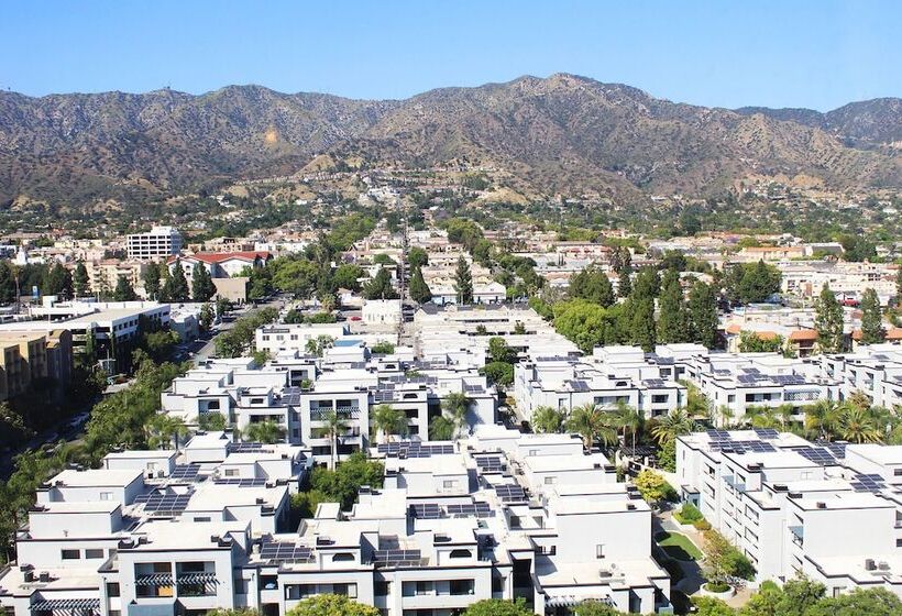 行政房间, Burbank