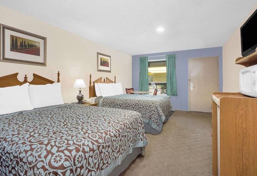 Номер Стандарт 2 Двуспальные Кровати, Days Inn By Wyndham Attalla