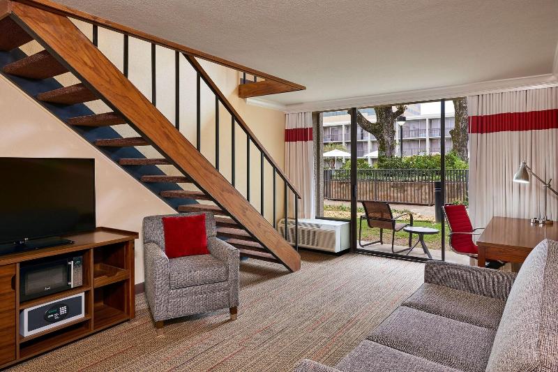 חדר סטנדרט עם מיטת קינג, Four Points By Sheraton Little Rock Midtown