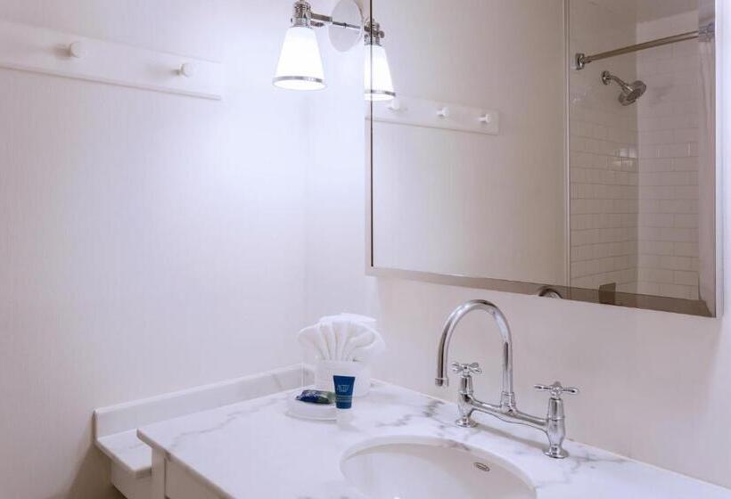 장애인을 위한 킹사이즈 침대 스탠다드 룸, Four Points By Sheraton San Diego