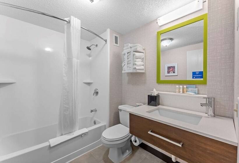Номер Стандарт 2 Двуспальные Кровати, Hampton Inn Cleveland Westlake