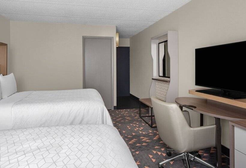 Номер Стандарт 2 Двуспальные Кровати, Holiday Inn Hasbrouck Heights Meadowlands, An Ihg