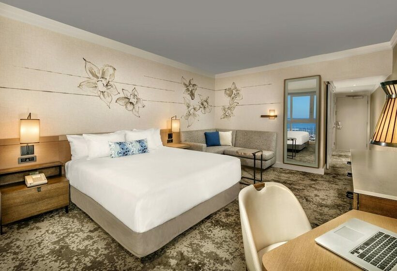 Номер Премиум, Prince Waikiki