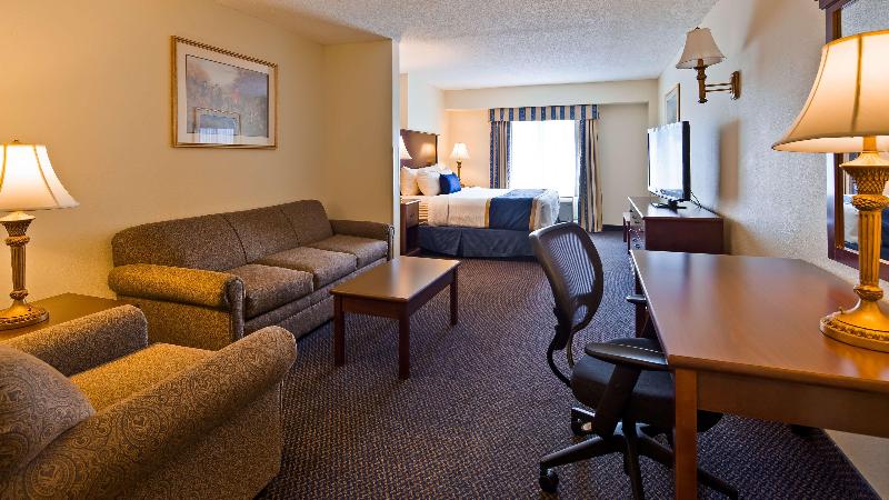 Люкс, Quality Inn