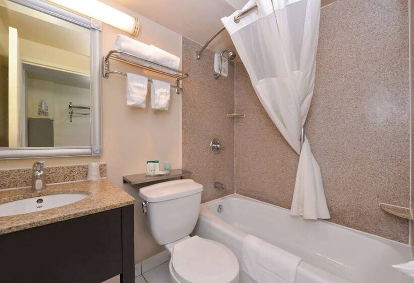 Номер Стандарт 2 Двуспальные Кровати, Quality Inn & Suites Montebello   Los Angeles