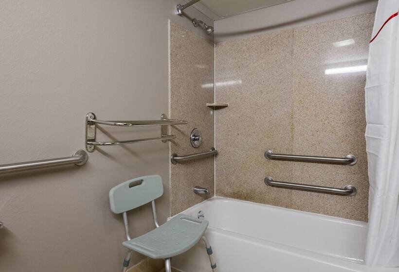 장애인용 디럭스룸, Red Roof Inn Hartford  New Britain