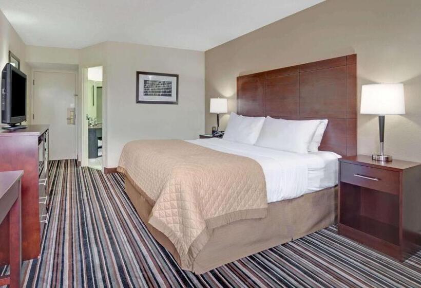 Люкс Повышенной Комфортности, Wyndham Garden Charlotte Airport Southeast
