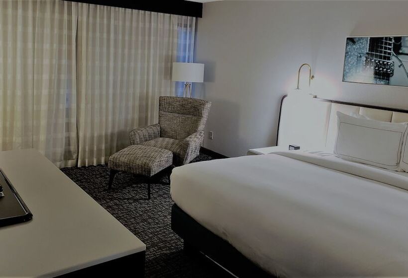 장애인을 위한 킹사이즈 침대 스탠다드 룸, Doubletree By Hilton Hotel Austin Northwest Arboretum