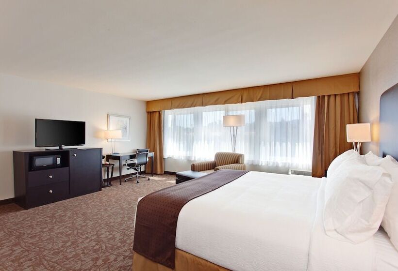 스위트, Holiday Inn West Covina, An Ihg