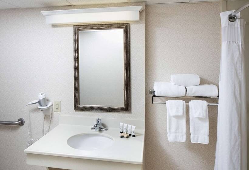 Номер Executive, Red Lion Hotel Harrisburg Hershey