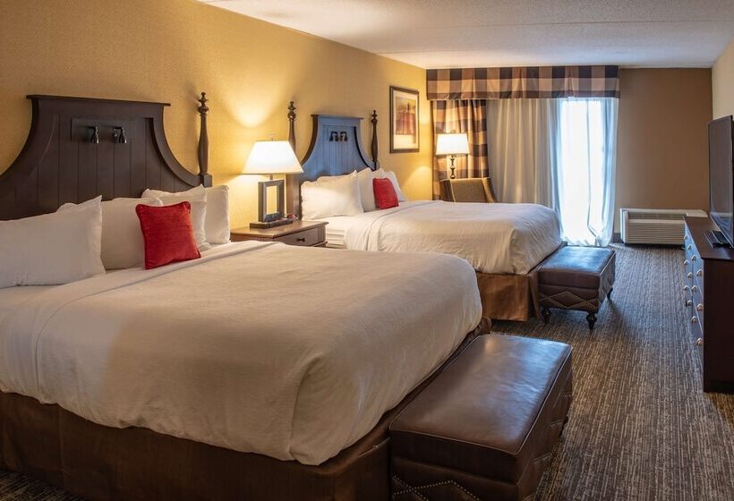 Family Suite, Red Lion Hotel Harrisburg Hershey