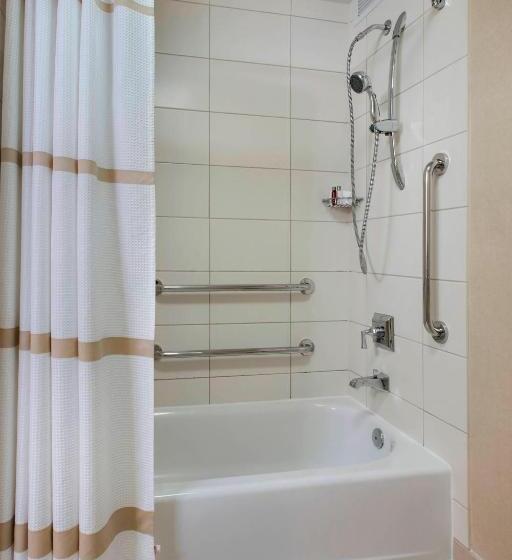 Номер Стандарт Кровать Кинг Адаптированный для Инвалидов, Chicago Marriott Oak Brook