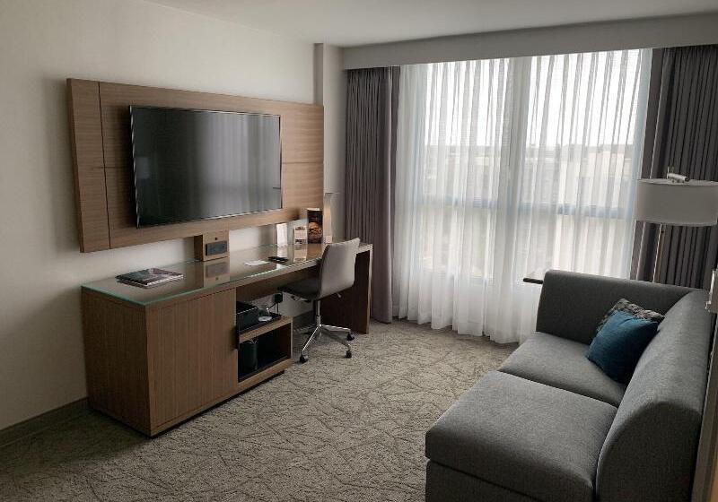 스위트, Costa Mesa Marriott
