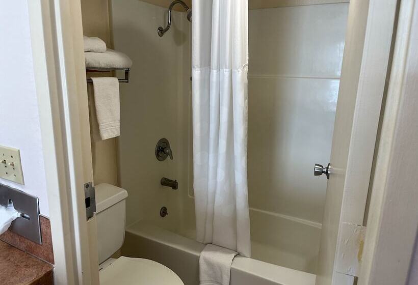 Люкс, Motel 6 Pocatello Id