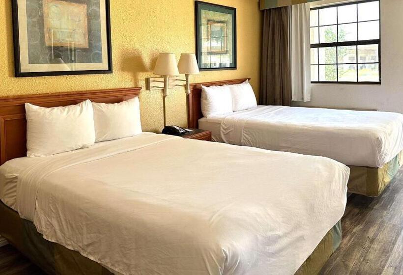 ２ダブルベッドのスタンダードルーム, Quality Inn Nacogdoches Near University
