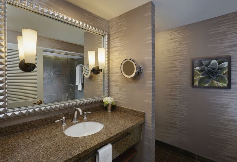 חדר סטנדרט שתי מיטות זוגיות, Loews Ventana Canyon Resort