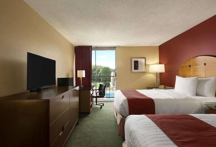 带2个双人床的标准工作室, Baymont By Wyndham Salem Roanoke Area