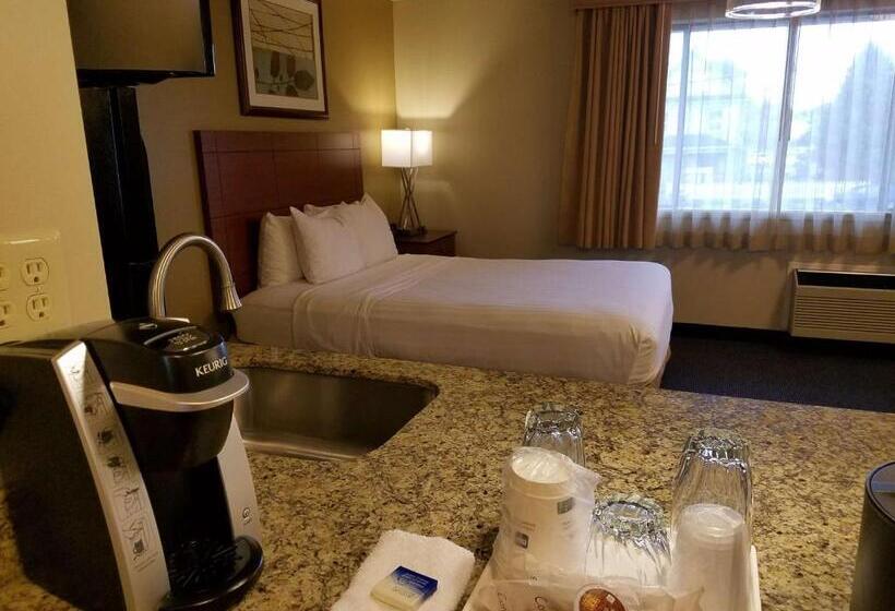 Номер Стандарт с Кухней, Best Western Cascadia Inn